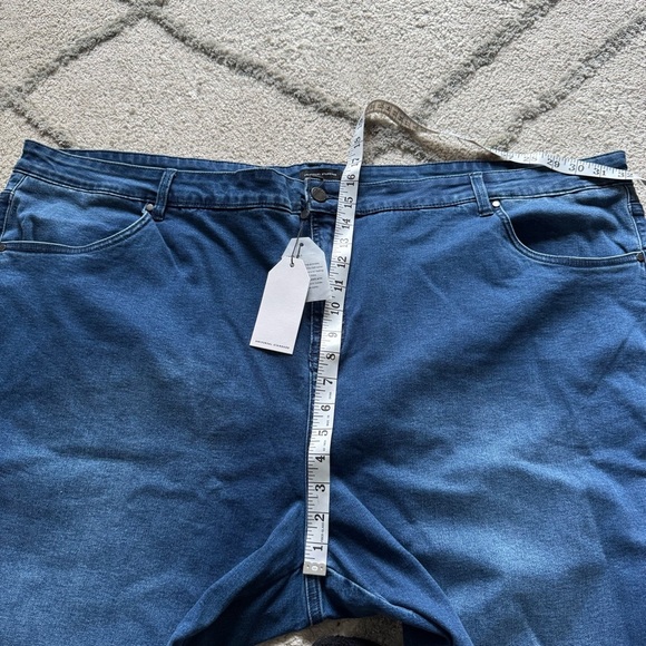 Universal Standard jeans Seine High Rise Skinny Jeans
True Blue plus size 32 New - Picture 8 of 10